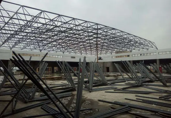 万源风雨操场网架